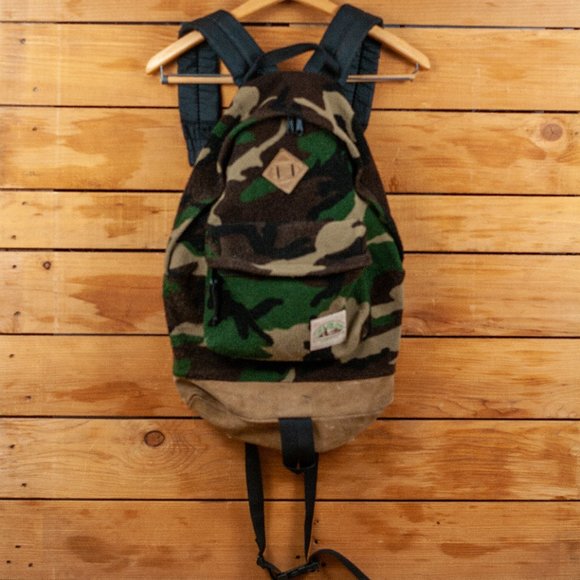 Fieldline Bags Vintage 8s Fieldline Woodland Camo Hunting Backpack